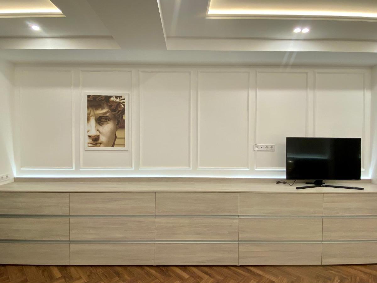 Modern Classic 2 Bedroom Apartment Near Most City Dnepropetrovsk Exterior foto